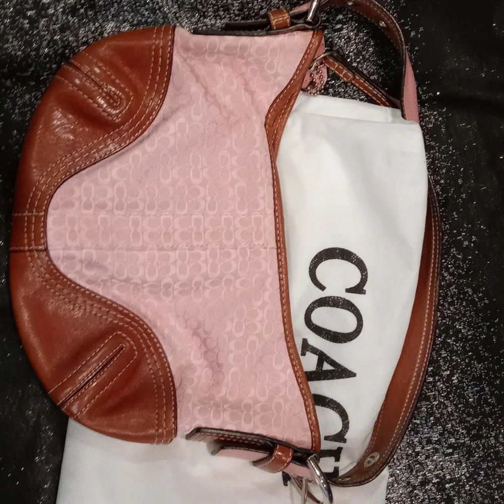 Coach vintage signature bag. - Picture 4 of 14
